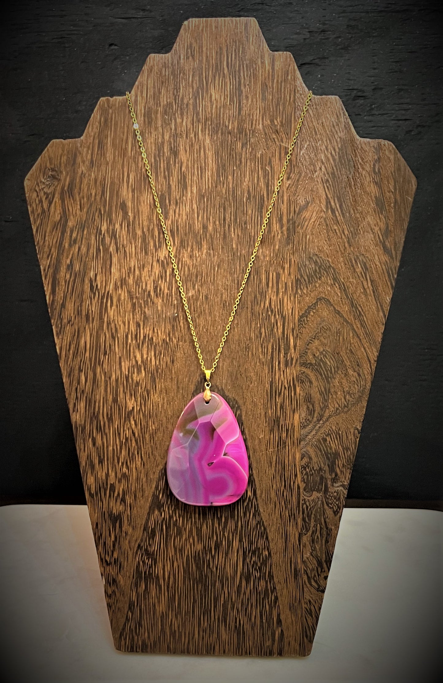 Teardrop Pink & Gray Agate Pendant Necklace